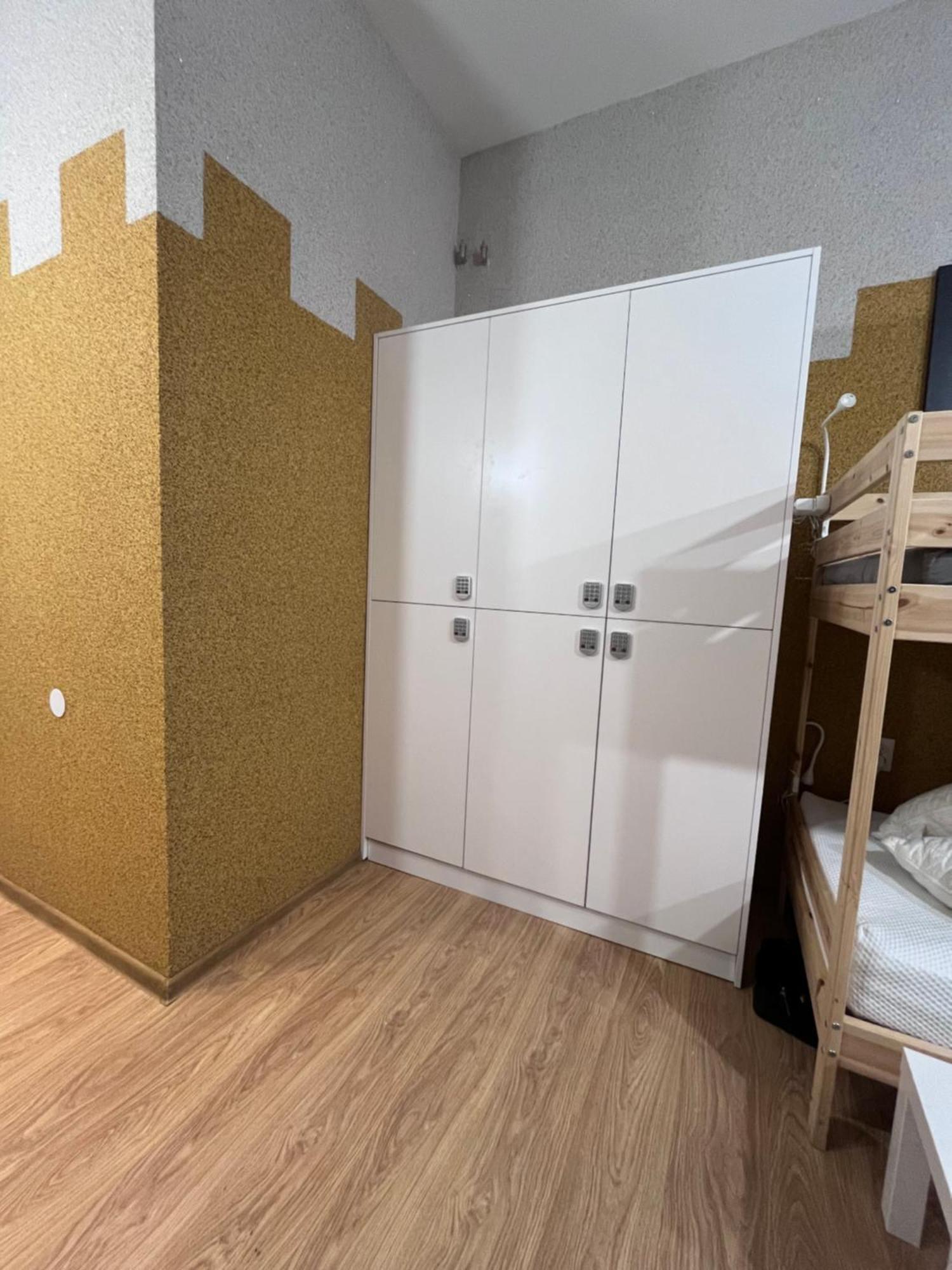 Girls Hostel Kraków Eksteriør billede