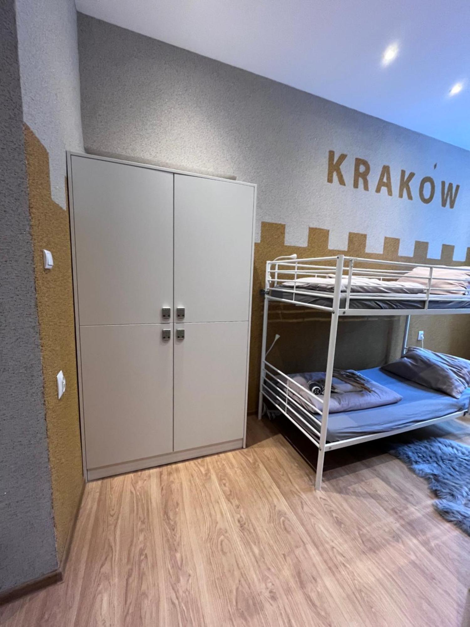 Girls Hostel Kraków Eksteriør billede