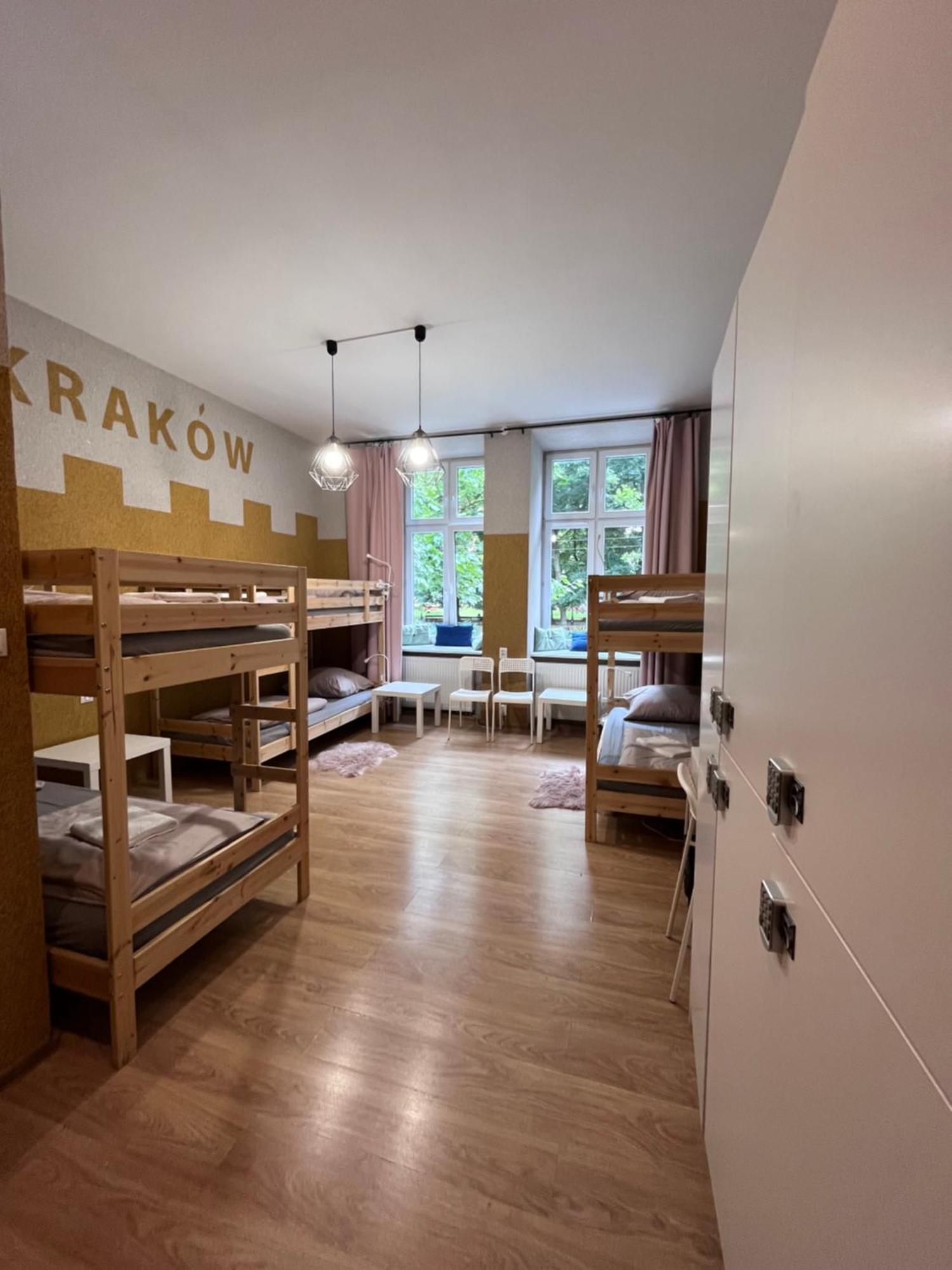 Girls Hostel Kraków Eksteriør billede